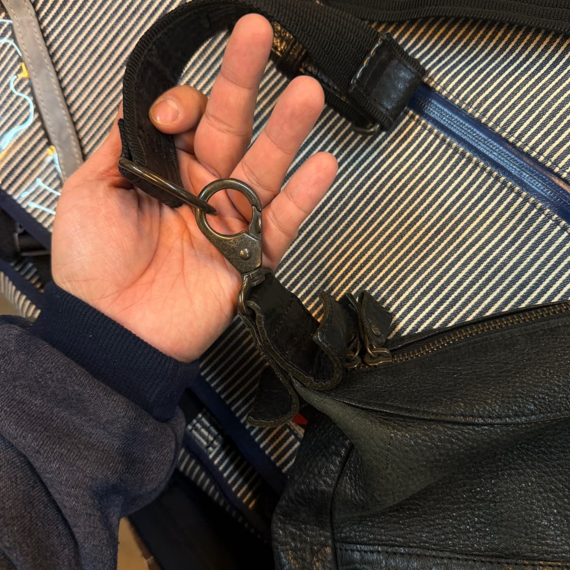 00's LARS 리얼레더 크로스백 상품이미지6