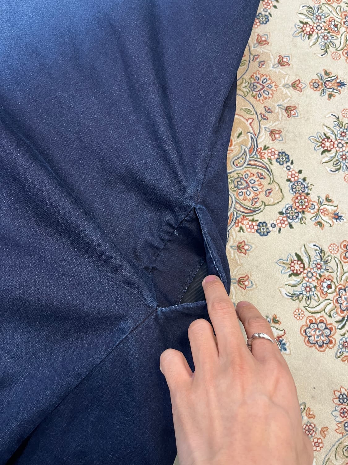 비비안웨스트우드 앵글로매니아 비대칭 자수 로고 데님 드레스 상품이미지9