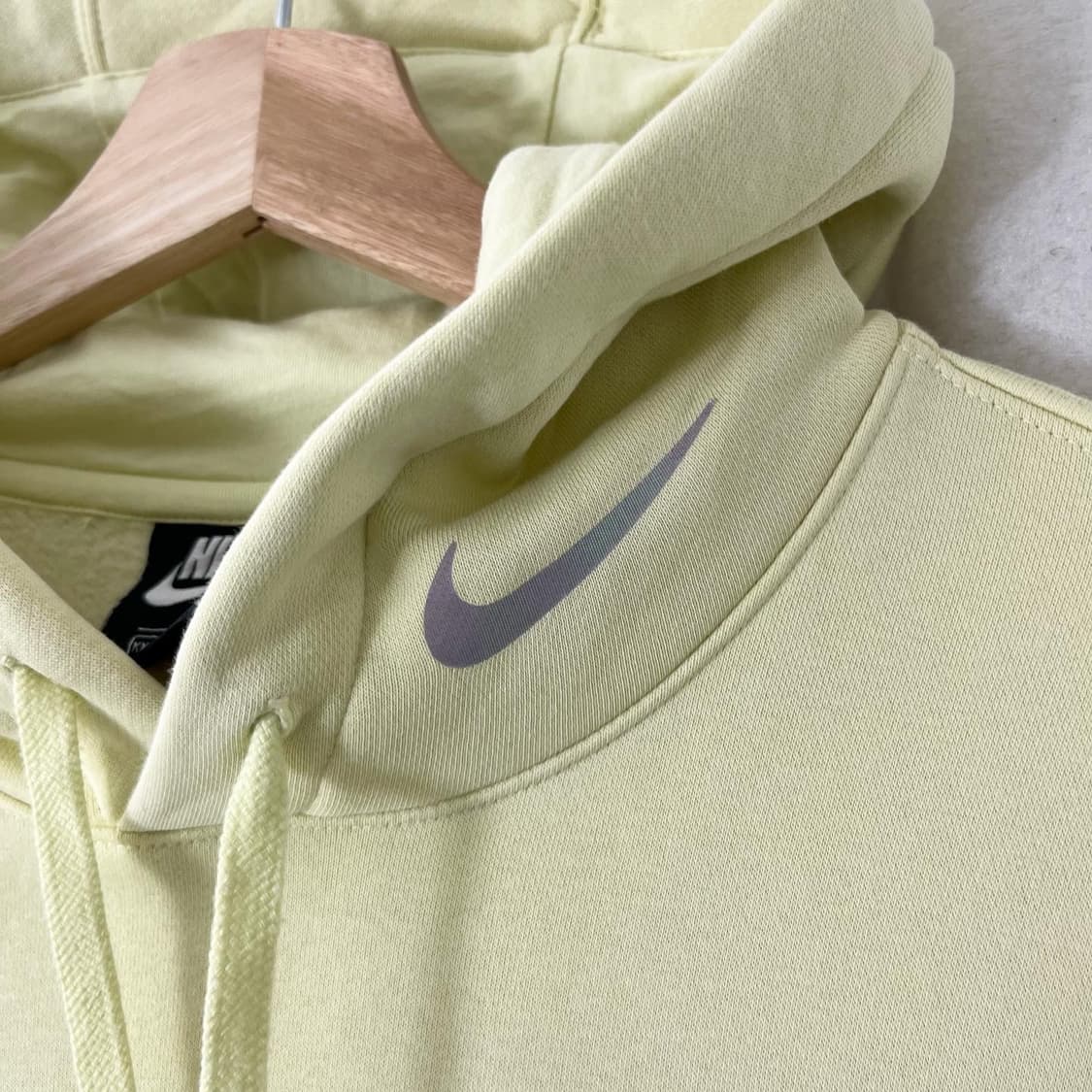 나이키 옐로우 패치 후드티 상품이미지4