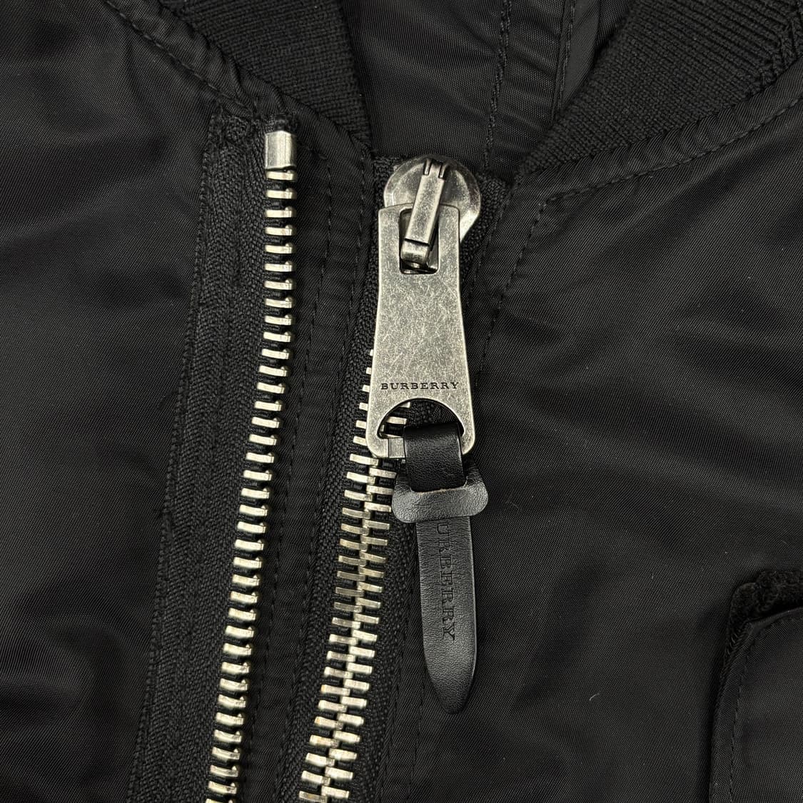 버버리 MA-1 플라이트 자켓 상품이미지7