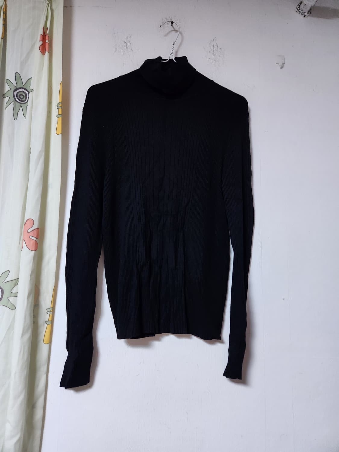 블랙 골지 목폴라 니트 F 상품이미지1