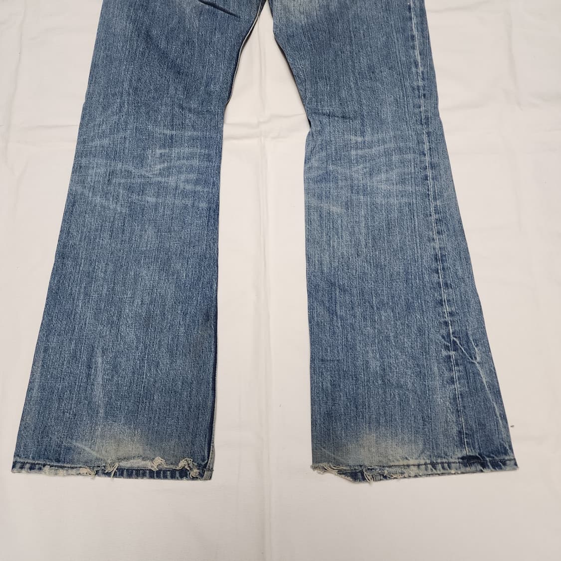 DIESEL ZATHAN 워시드 빈티지 연청 데님팬츠 상품이미지7