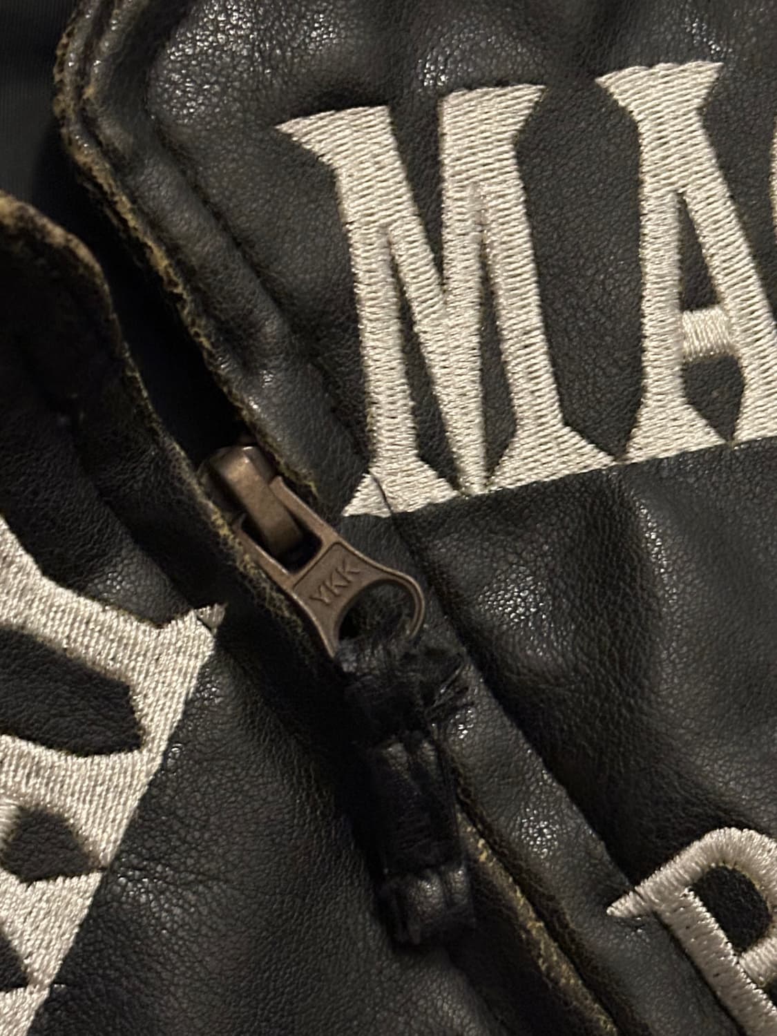 YELLOW CORN 블랙 레더 레이싱 베스트 상품이미지9