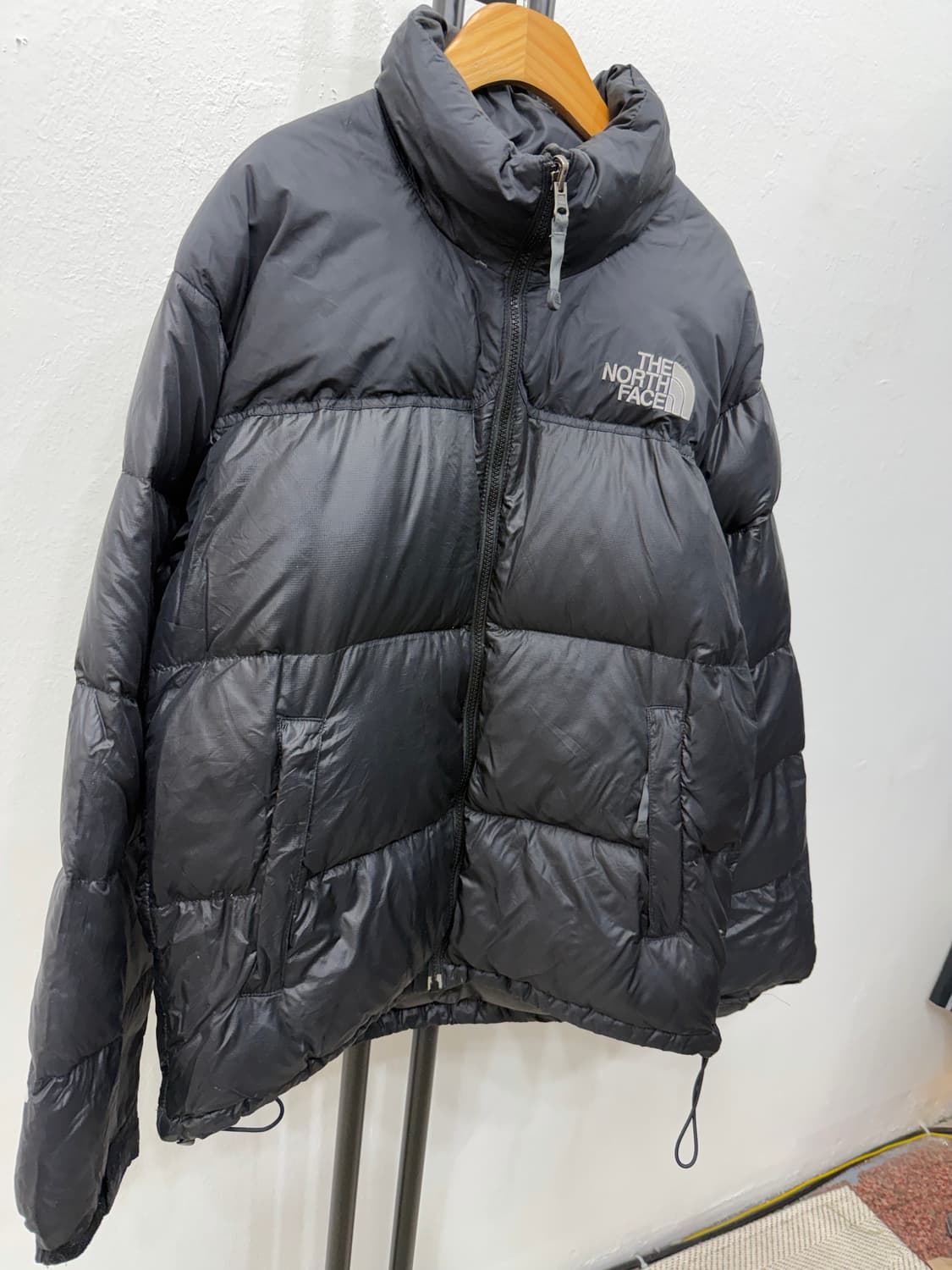 정품) 노스페이스 블랙 눕시패딩 M 상품이미지2