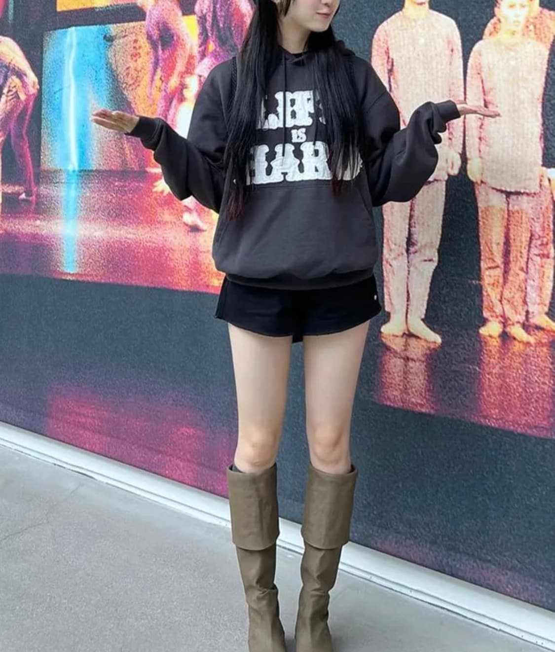LIFE IS HARD HOODIE CHARCOAL 상품이미지3