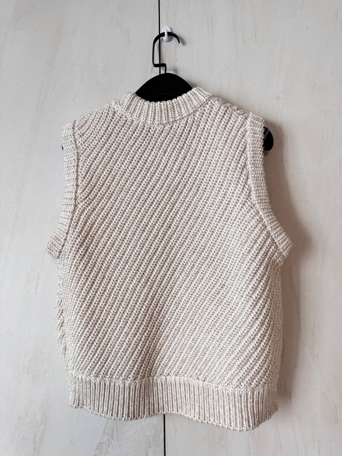 새상품 영국 브랜드DAGMAR 다그마 니트 조끼 XS 아이보리 상품이미지9