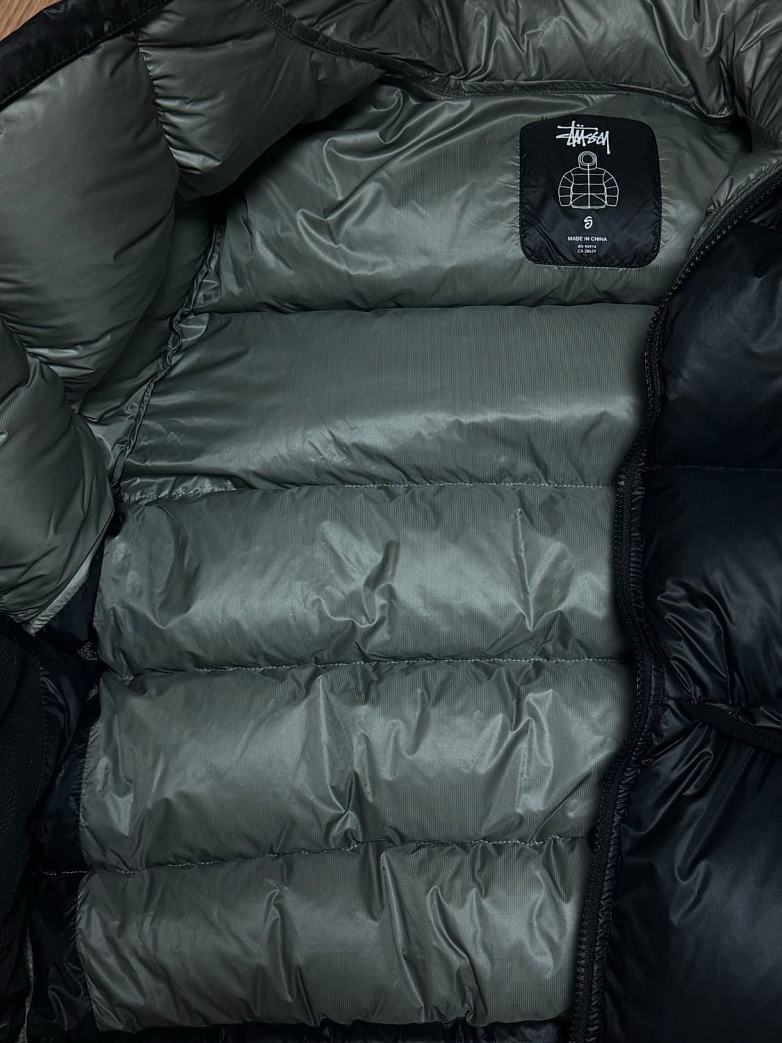 스투시 다운 파카 마이크로 립스탑 팬텀 블랙 상품이미지2