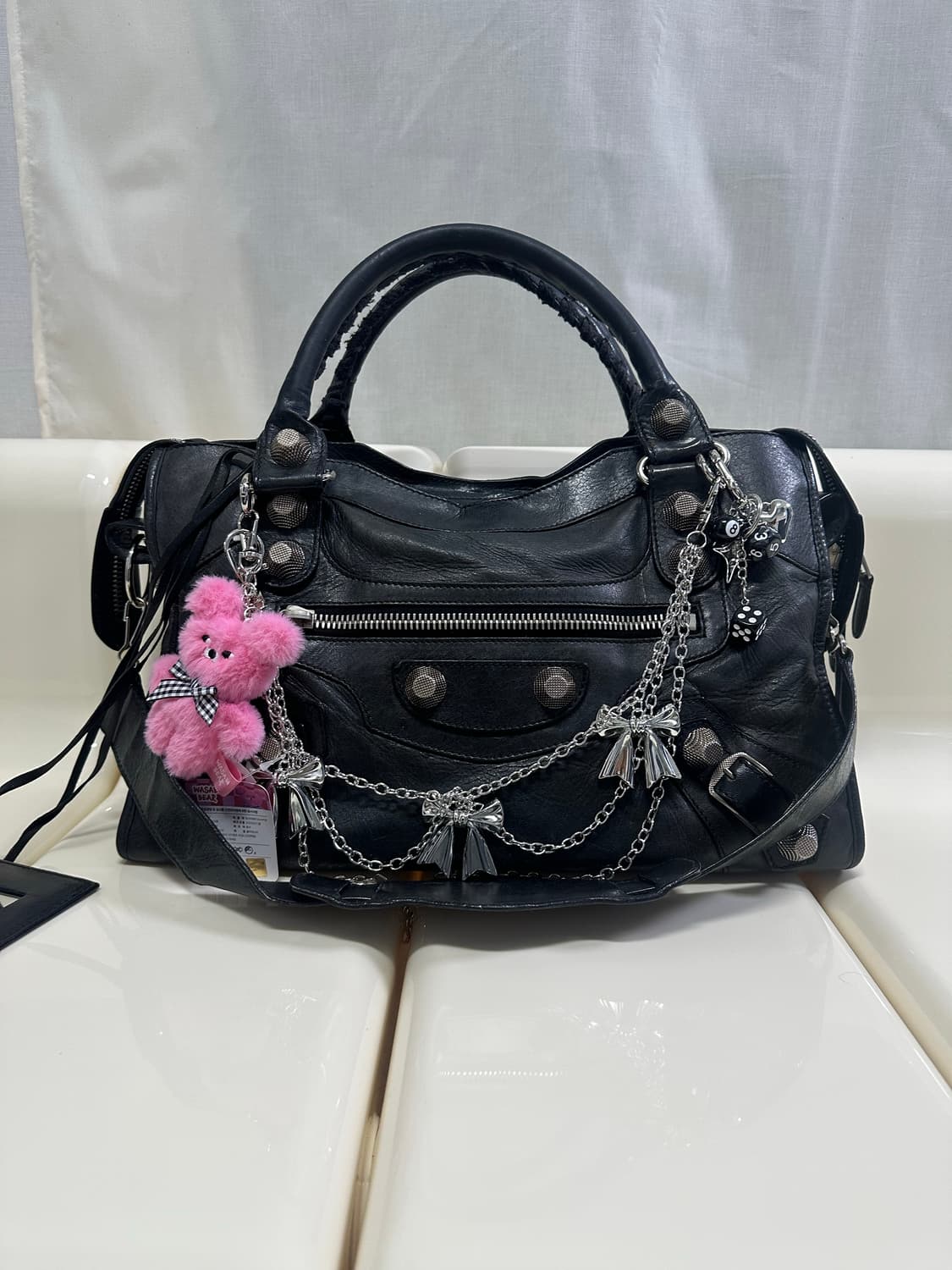 [A 정품] 발렌시아가 자이언트 시티 모터백 미디움 블랙 상품이미지3