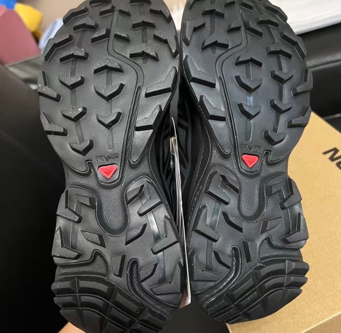 살로몬 XT-6 ADV 블랙

270mm 상품이미지4