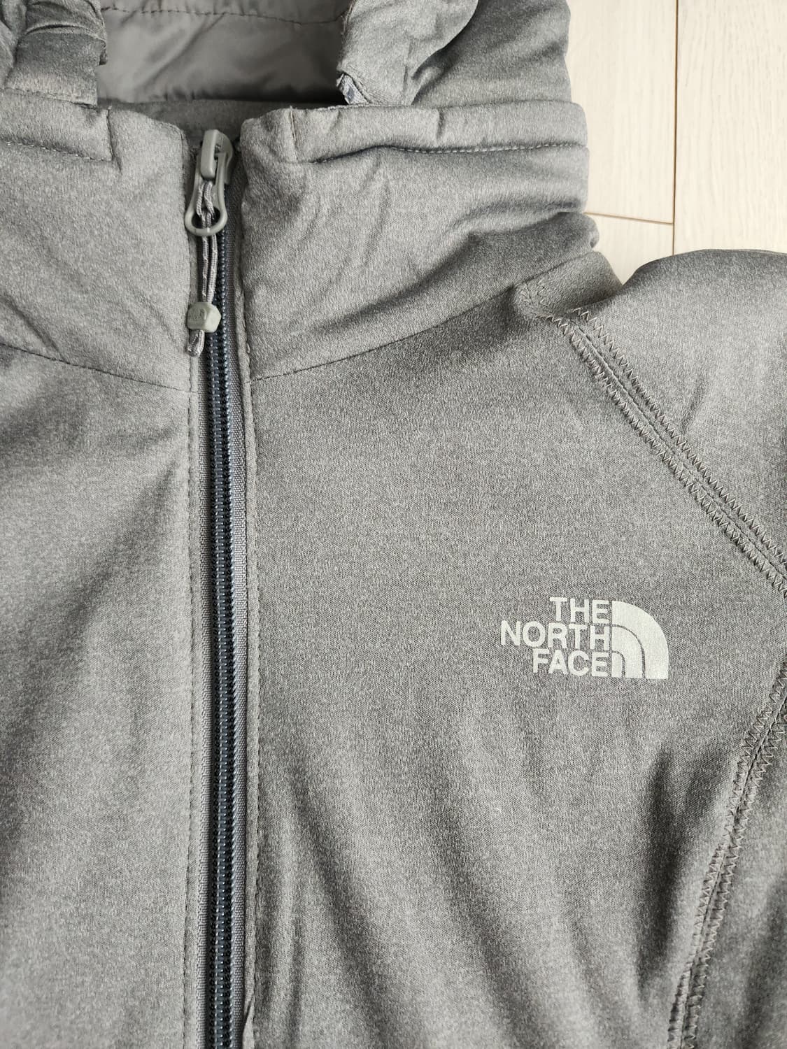 노스페이스 여성 브이엑스 프리 무브먼트 자켓 사이즈85(s)

사용감 거 상품이미지2