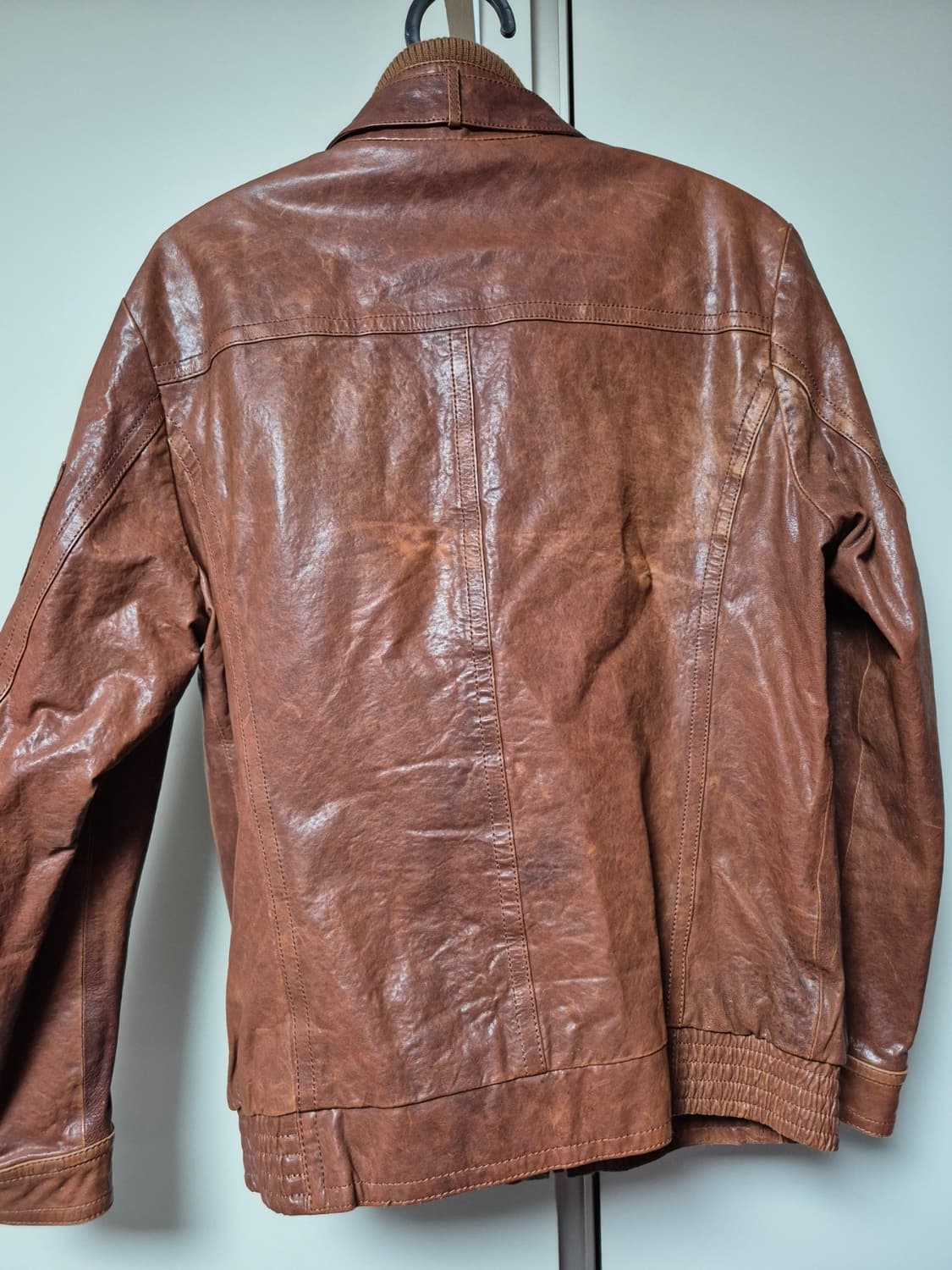 코모도스퀘어 가죽자켓 가죽잠바 95사이즈 판매합니다 상품이미지3