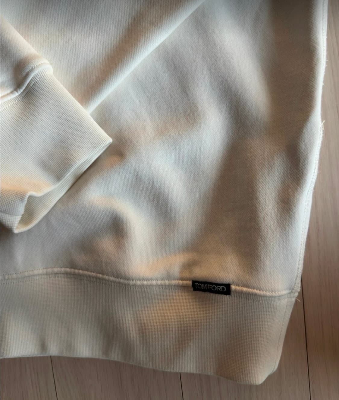 톰포드 맨투맨 카라 하프 지퍼 상품이미지2