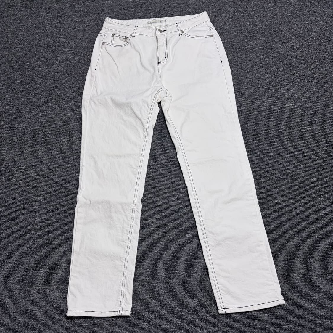 마뗑킴 화이트 데님 팬츠 상품이미지1