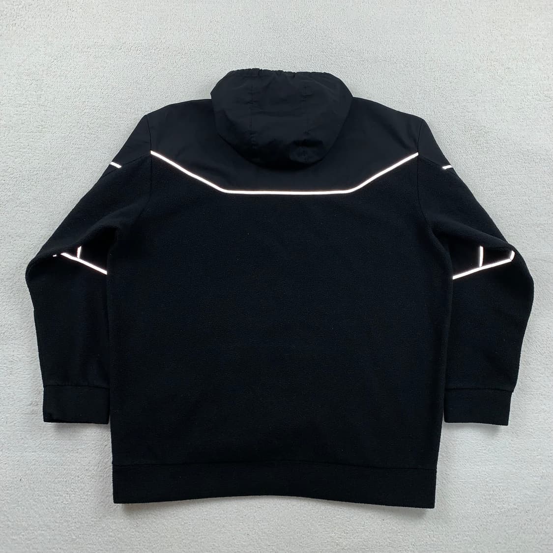 아디다스 퍼포먼스 로고 리플렉티브 라인 플리스 후디 상품이미지5