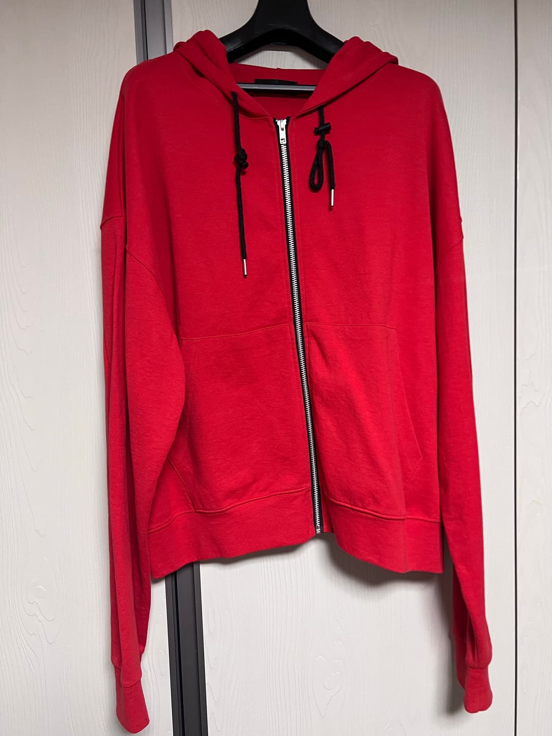 알렌느 레드 후드 상품이미지1