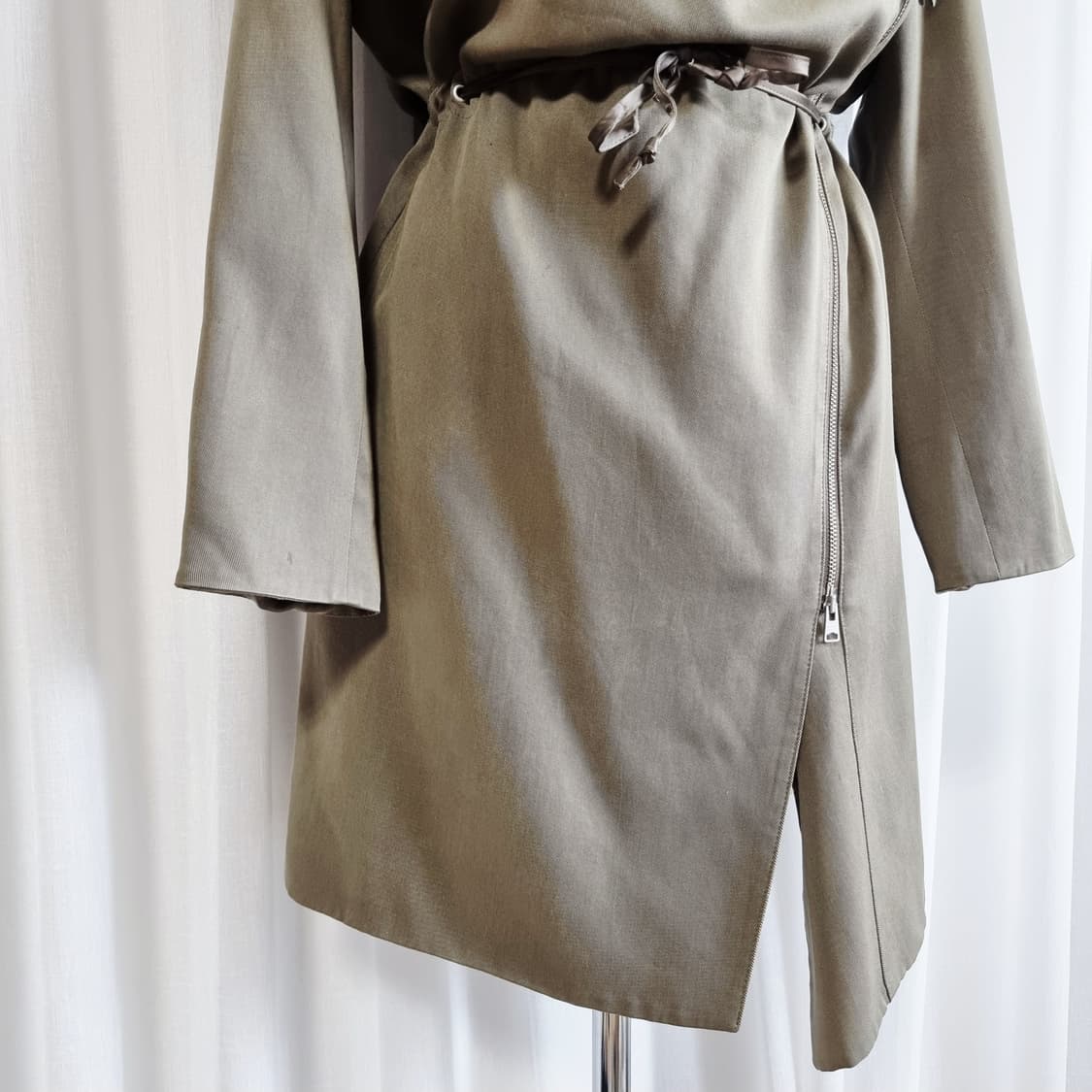 올세인츠 리오셀,큐프로 배색 크로스집업 코트 (44-날씬55) 드라이필요 상품이미지7