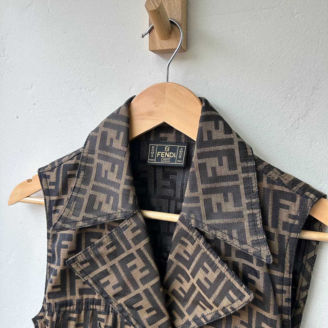 16822 - 펜디 진 주카 베스트 자켓 상품이미지3