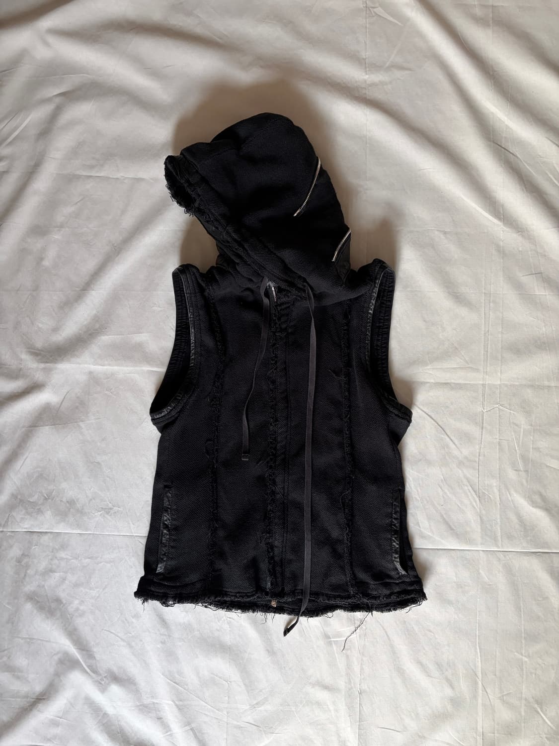 Bajra hooded vest 상품이미지1