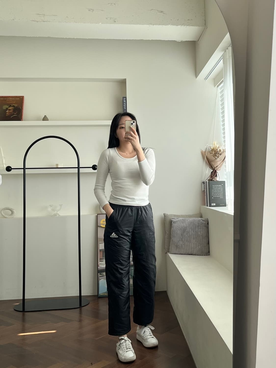 아디다스 올드스쿨 기모 트레이닝 하의(여성제품 상품이미지1