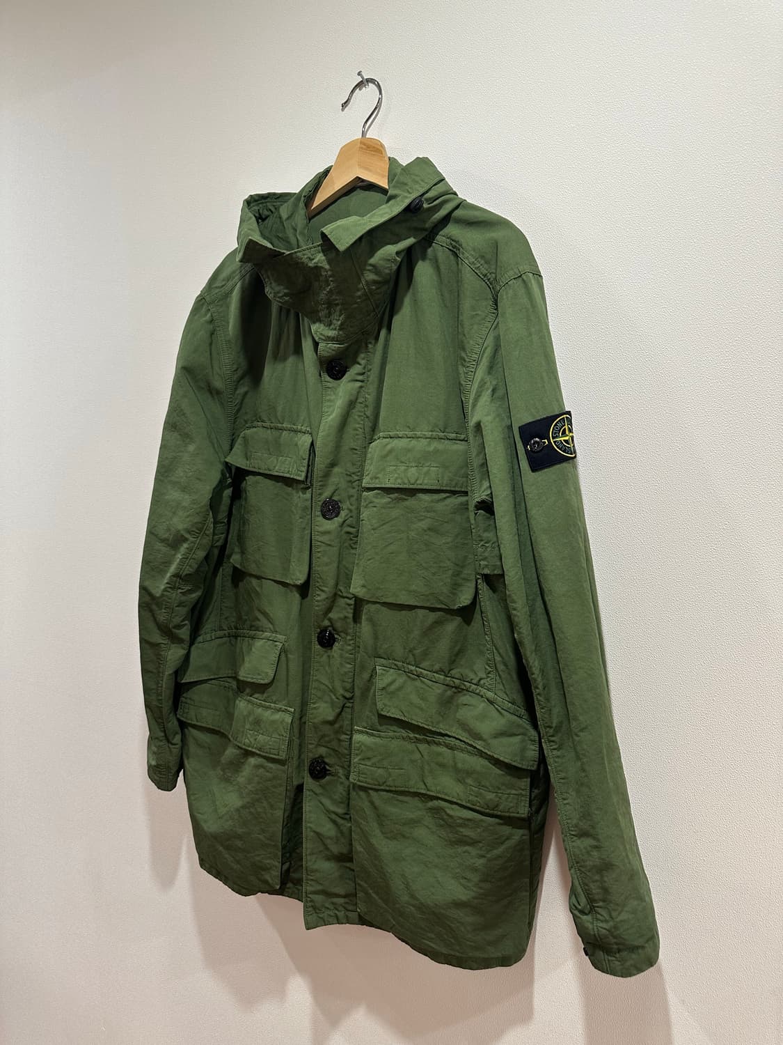 스톤아일랜드 카키 야상 자켓 상품이미지2