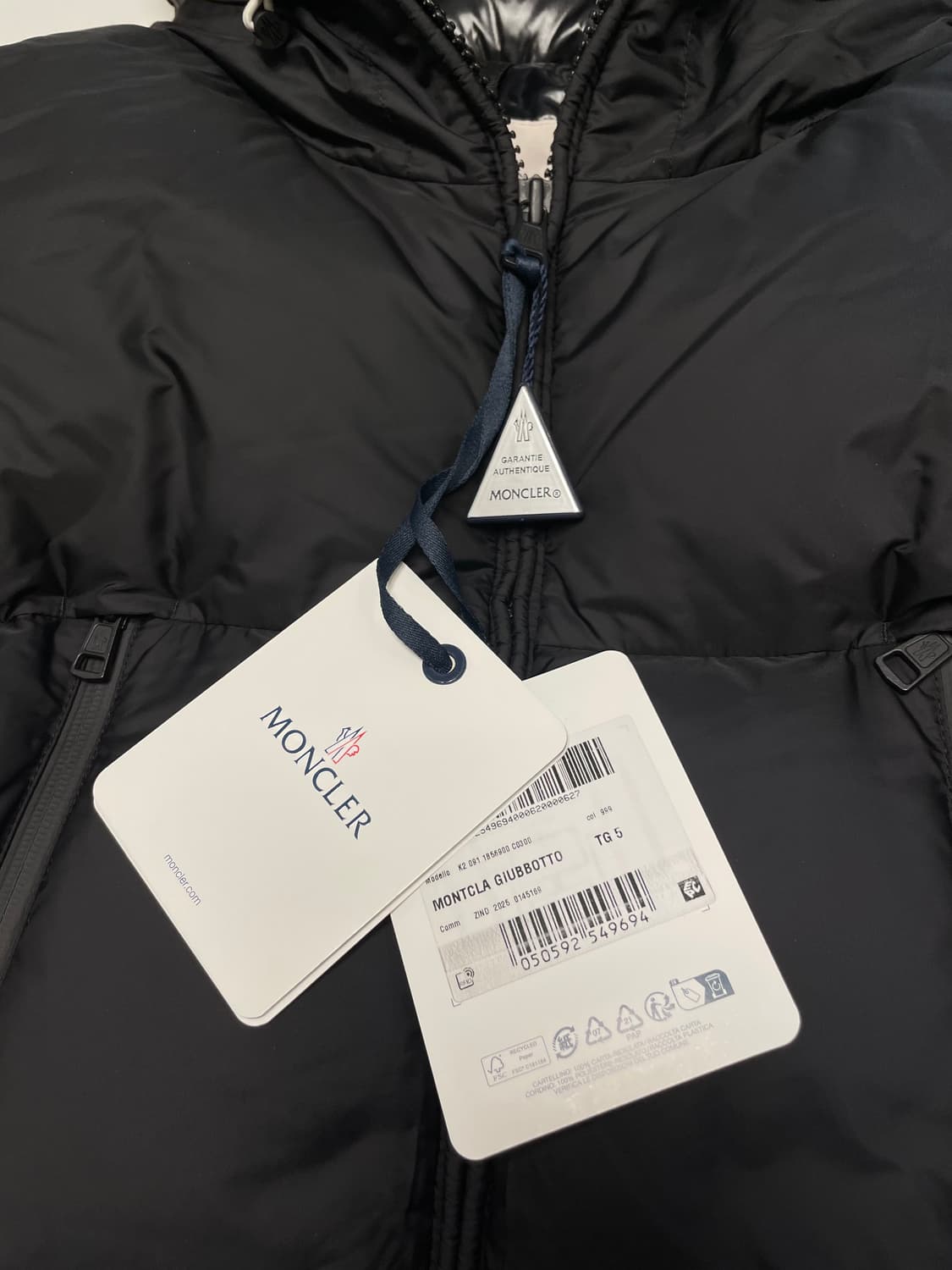 25FW 몽클레어 몽클라 5사이즈 블랙 새상품 판매 상품이미지6