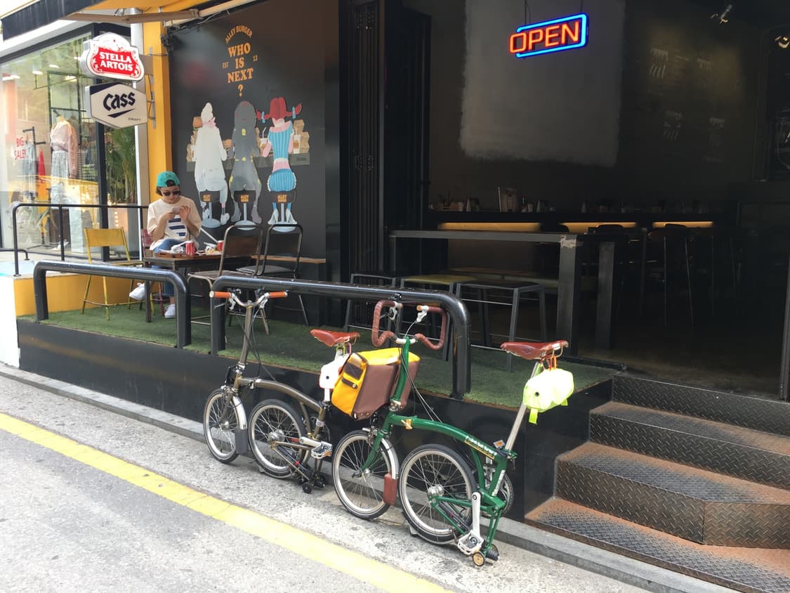 브롬톤 프론트백 게임백 머스타드 색상 팝니다 상품이미지2