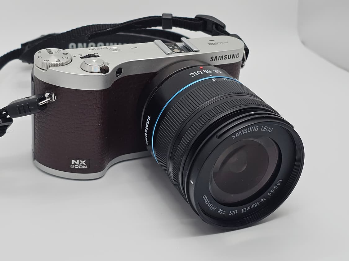 삼성 NX300M 미러리스 카메라 브라운 상품이미지3