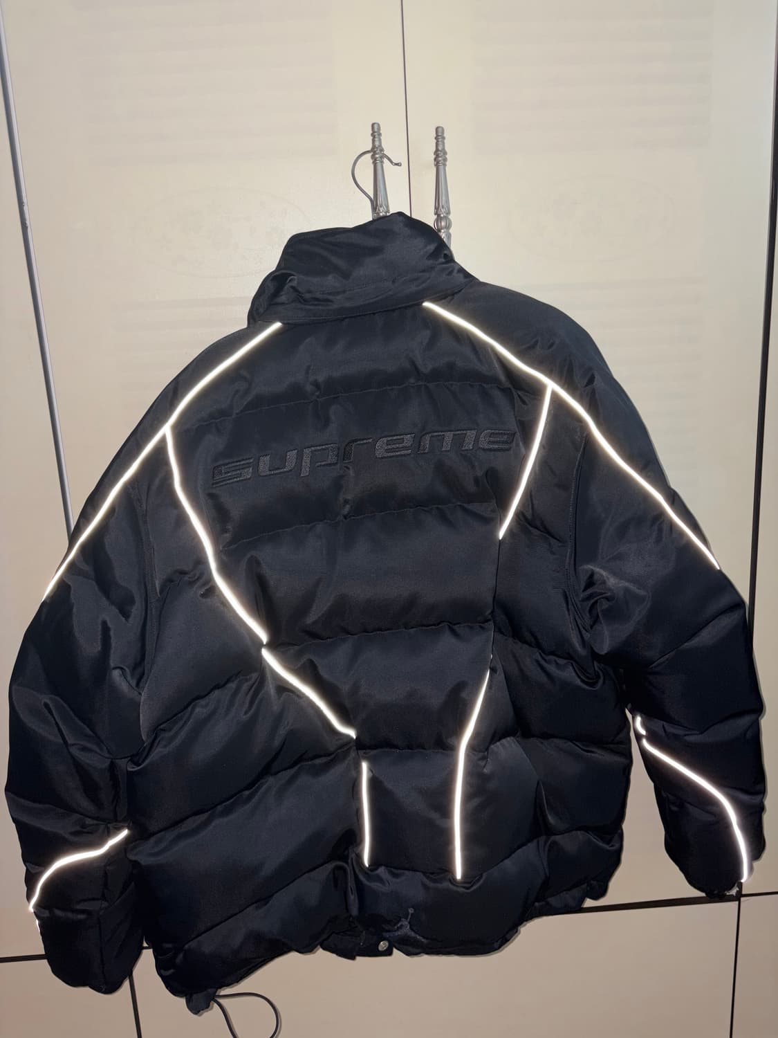 슈프림x조던 퍼퍼 자켓 블랙 m사이즈 상품이미지3