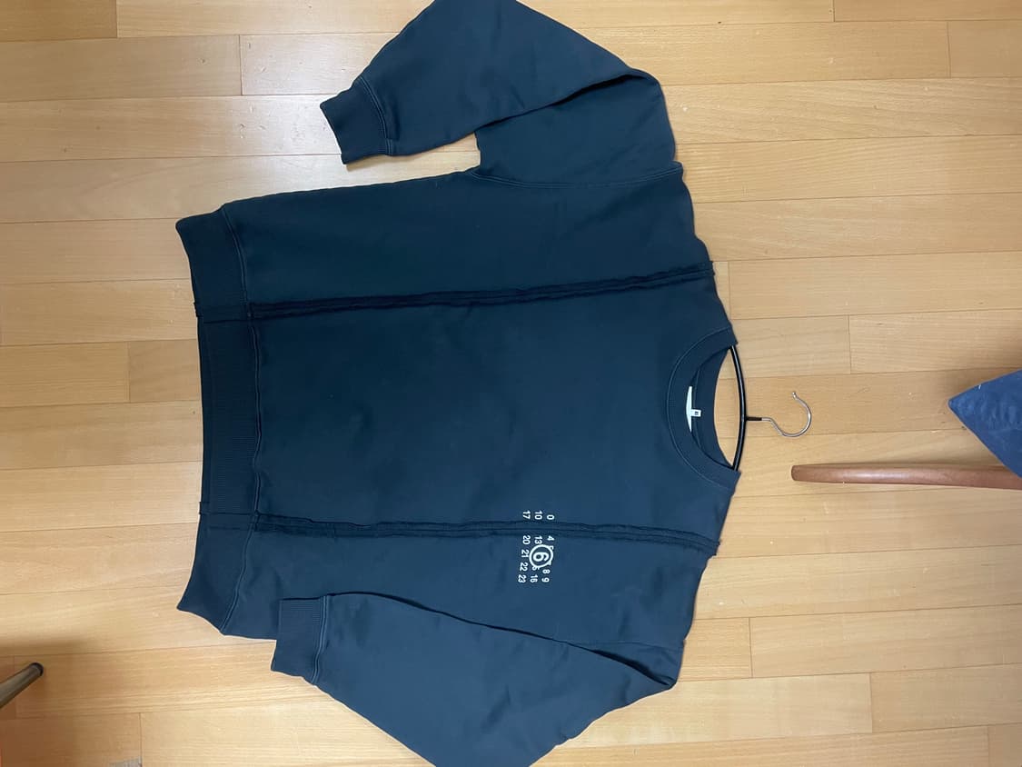 MM6 맨투맨 xs 상품이미지1