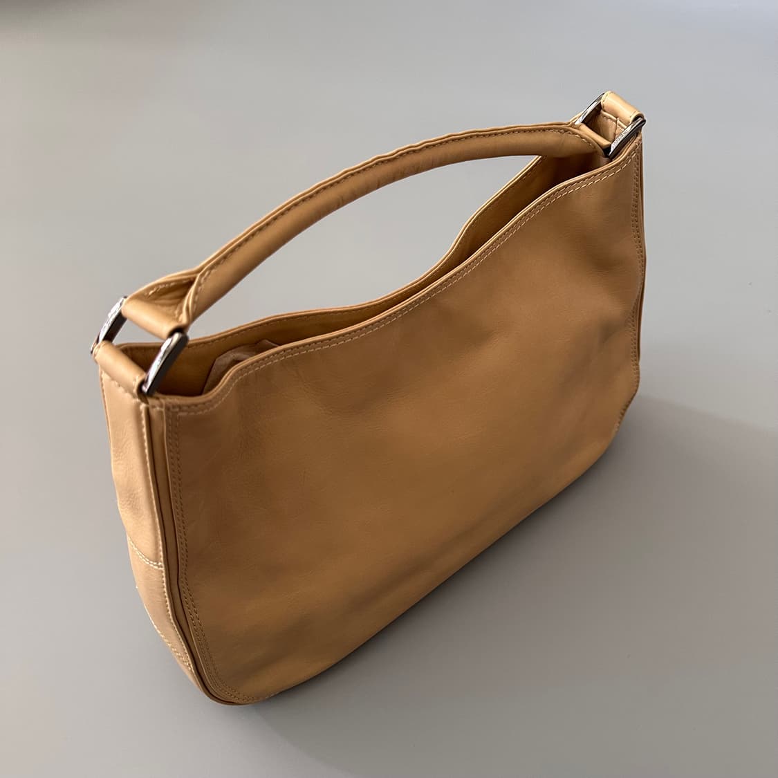 이세이미야케 im product 가죽 토트백 상품이미지1