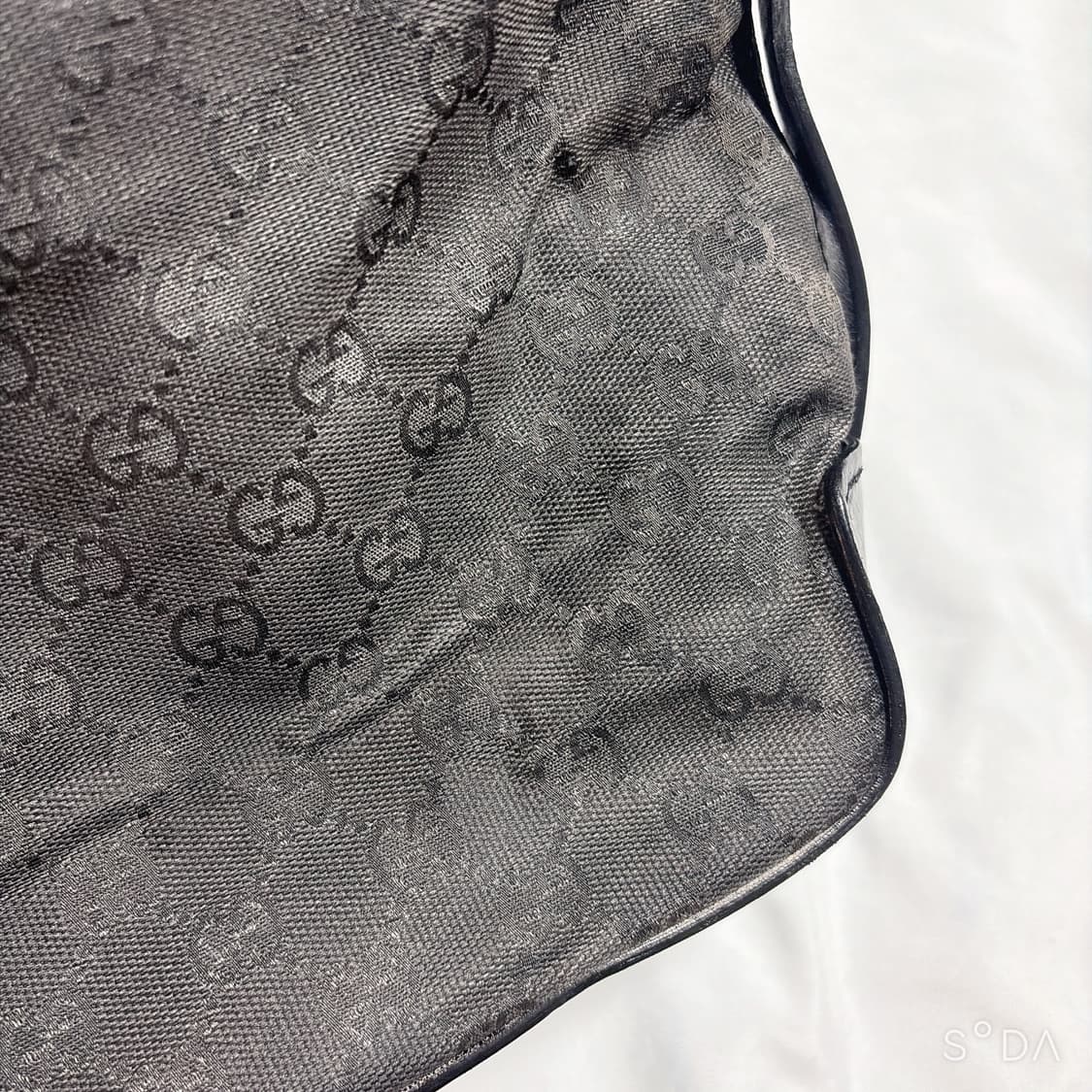 구찌 GG로고 시마 캔버스 스퀘어 토트백 상품이미지4