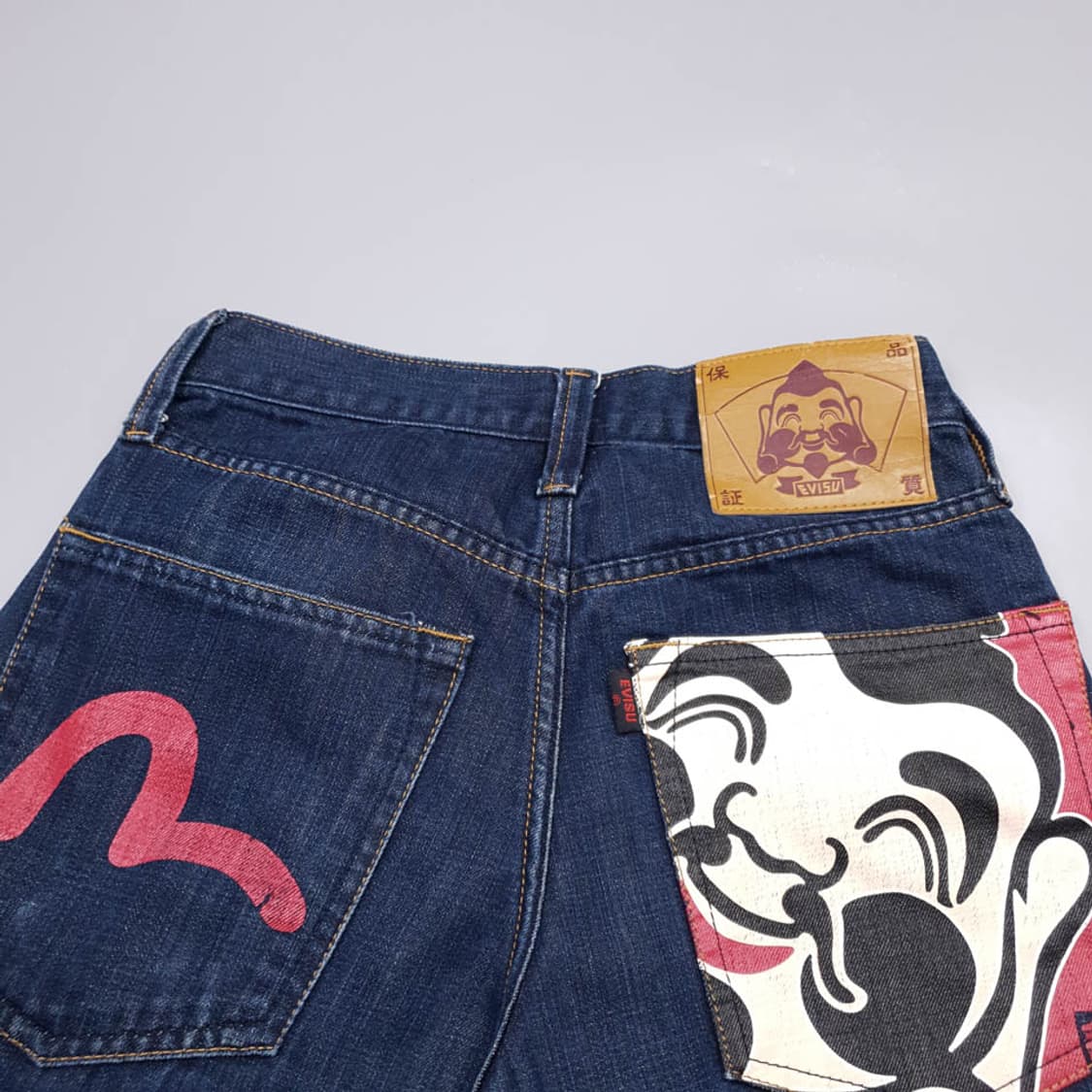 에비수 EVISU 진청 포켓 프린팅 스트레이트 데님팬츠 상품이미지4