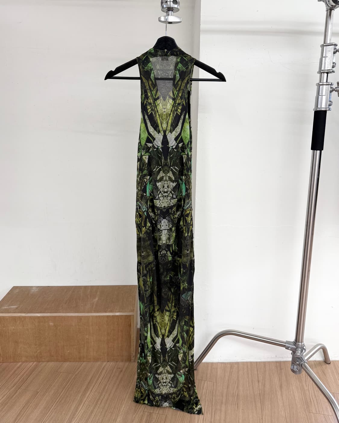 헬무트랭 시카대 프린트 슬릿 오버랩 맥시 드레스 상품이미지6