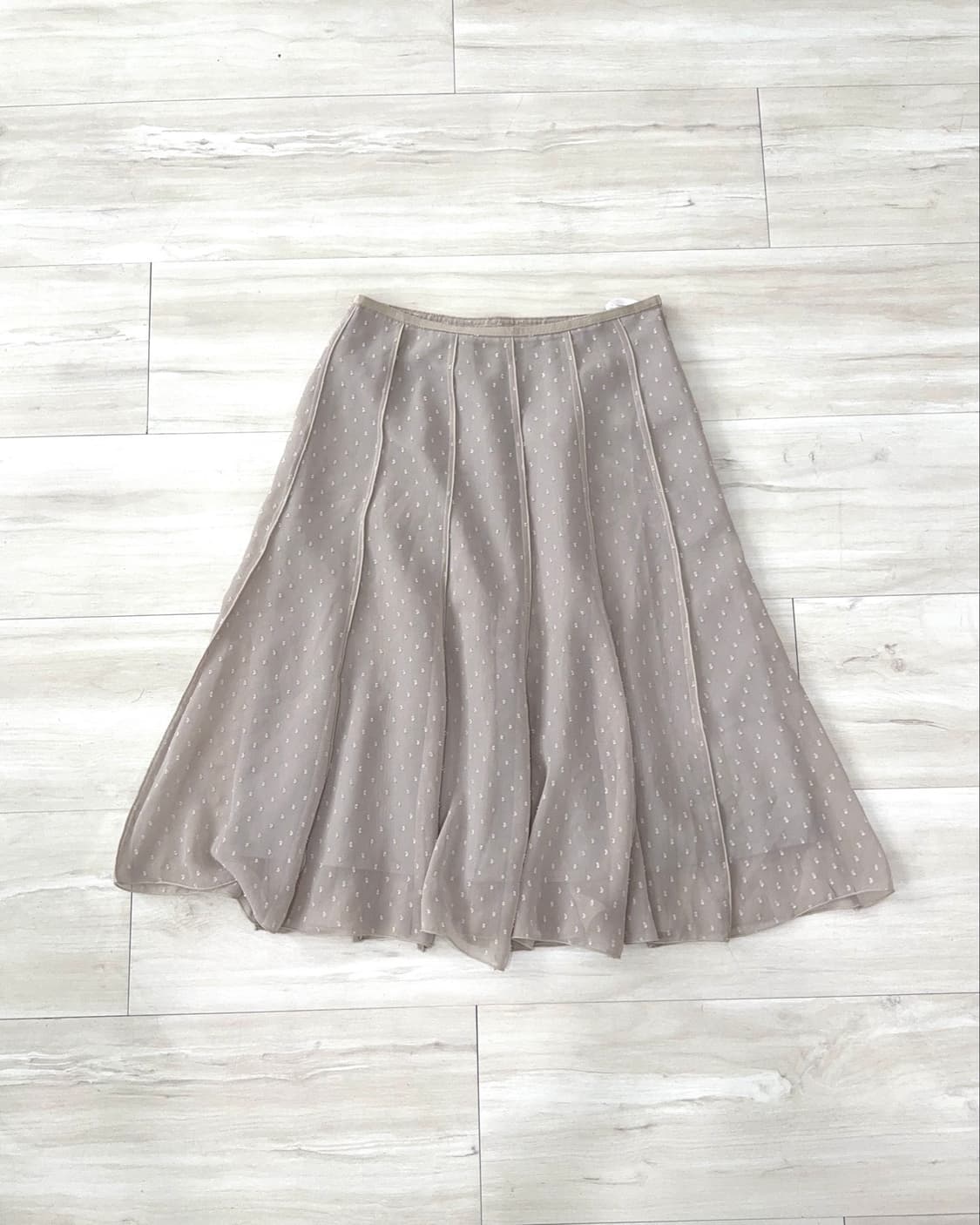 Taupe Sheer Dot Midi Skirt 상품이미지1