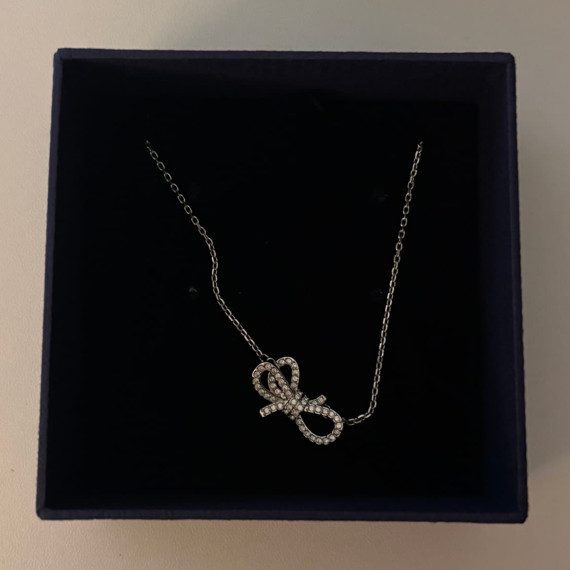 스와로브스키 리본 목걸이 상품이미지1