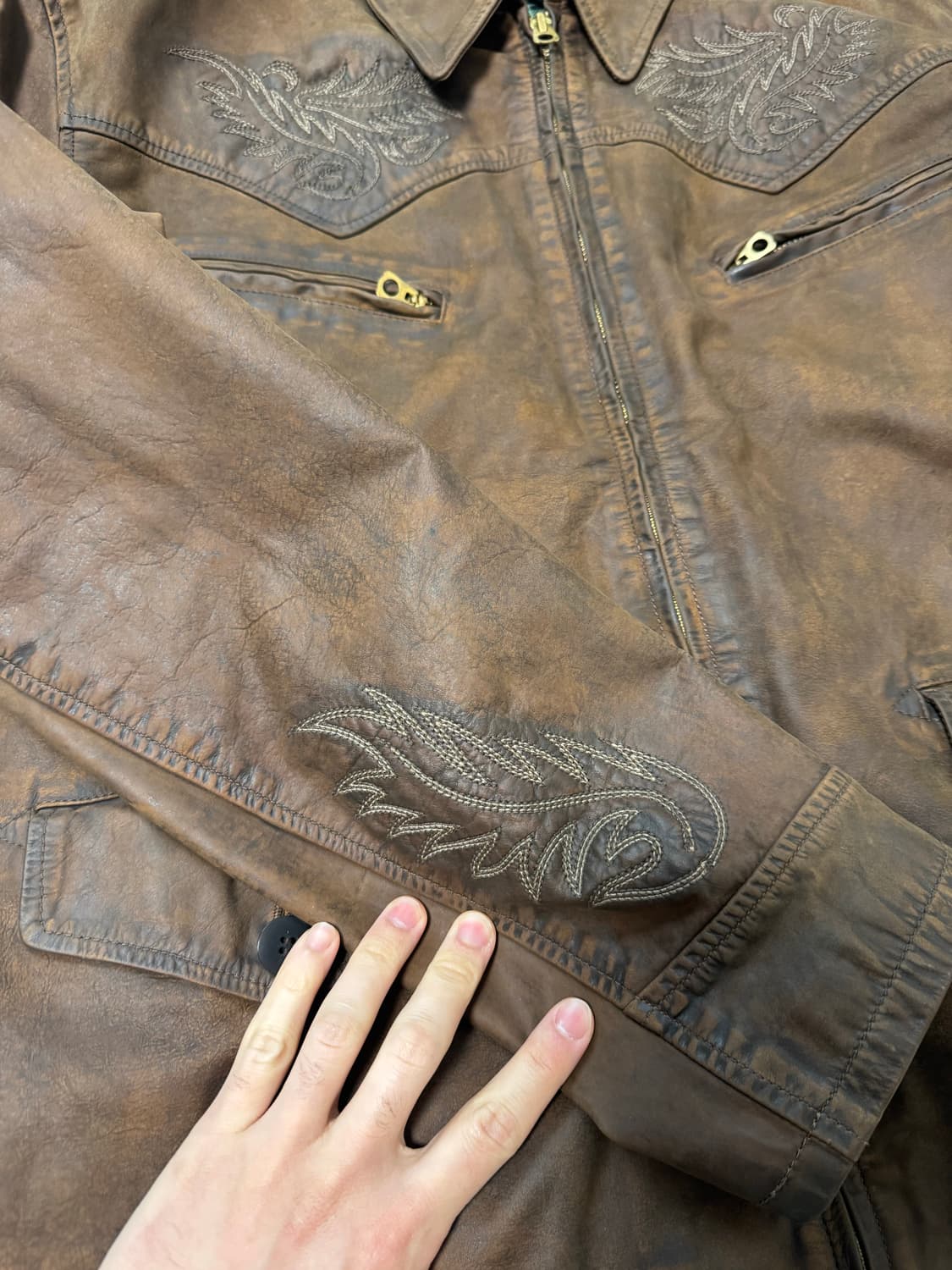 더블알엘 임브로이드 가죽자켓 XL사이즈 새상품 판매합니다. 상품이미지6