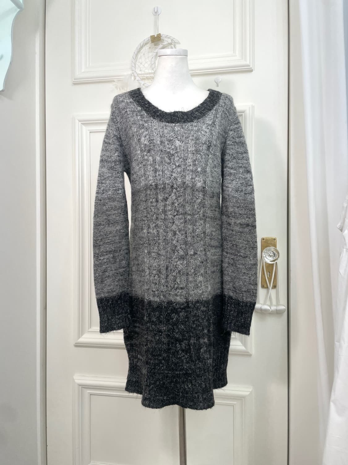 charcoal gradation midi wool sweater opc 상품이미지1