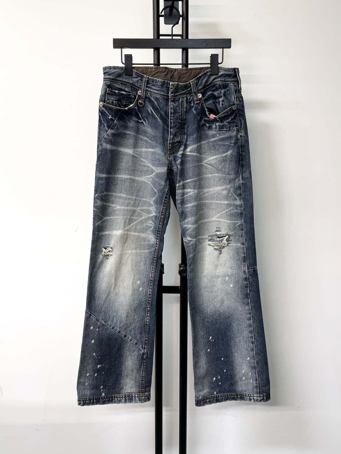 아르마니 익스체인지 이글 엠브로이더드 페인트 데님 상품이미지1