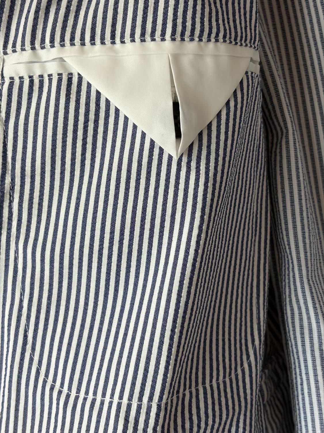 자라(ZARA) 초경량 세로 스트라이프 자켓 (M) 상품이미지9