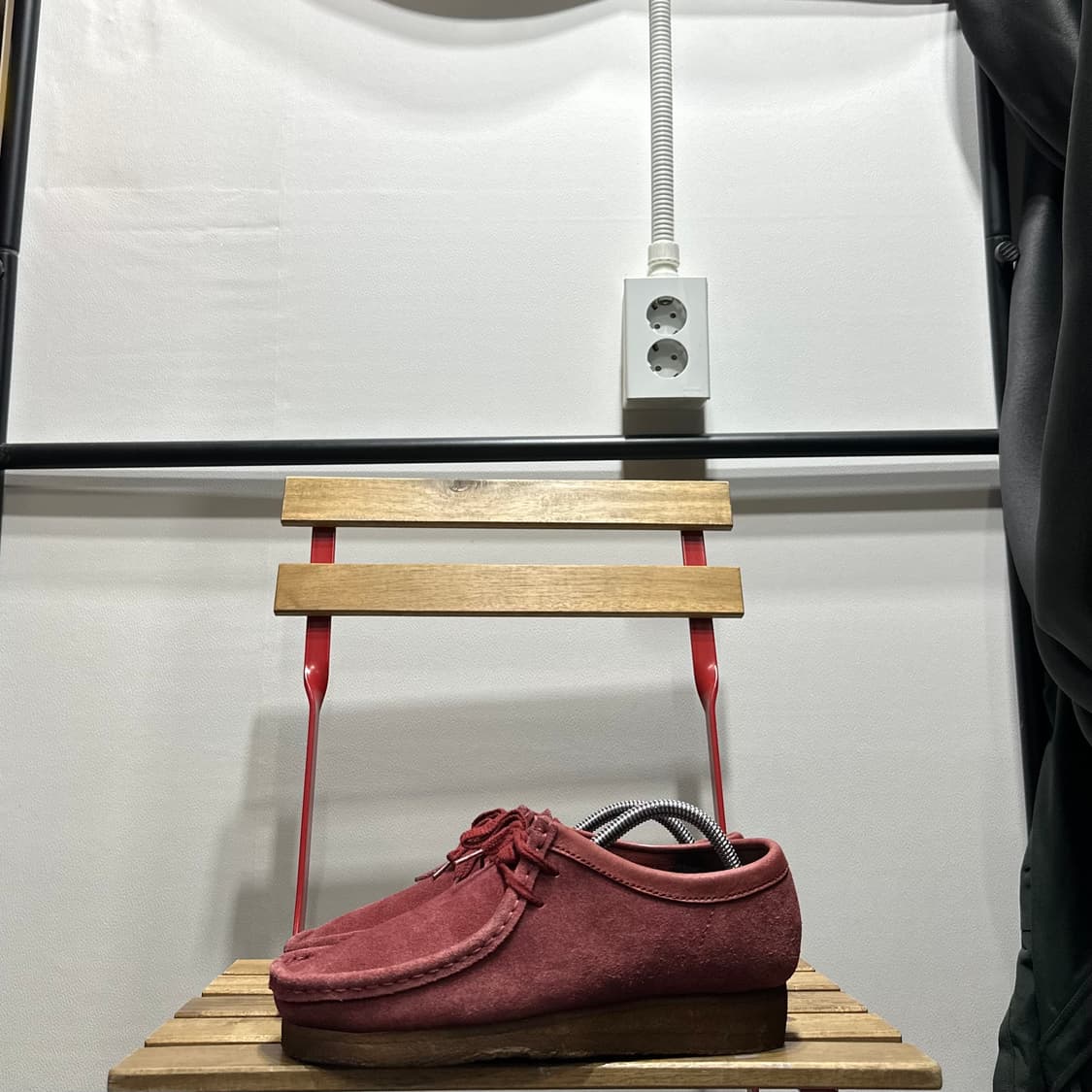 US6D) 250 클락스 로퍼 남녀공용 왈라비 스웨이드 버건디 상품이미지3