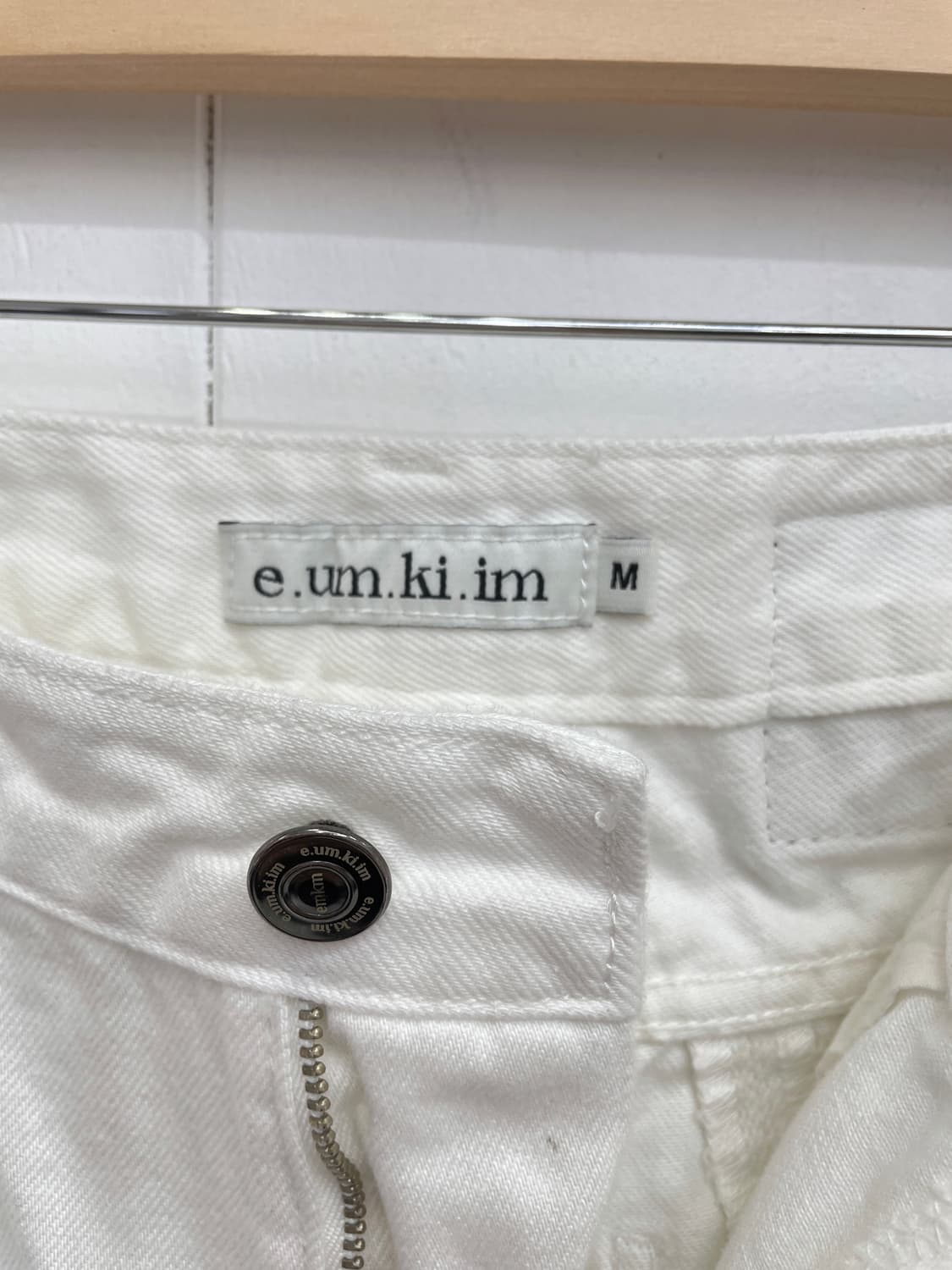 e.um.ki.im 미니멀 와이드 화이트 팬츠 상품이미지4