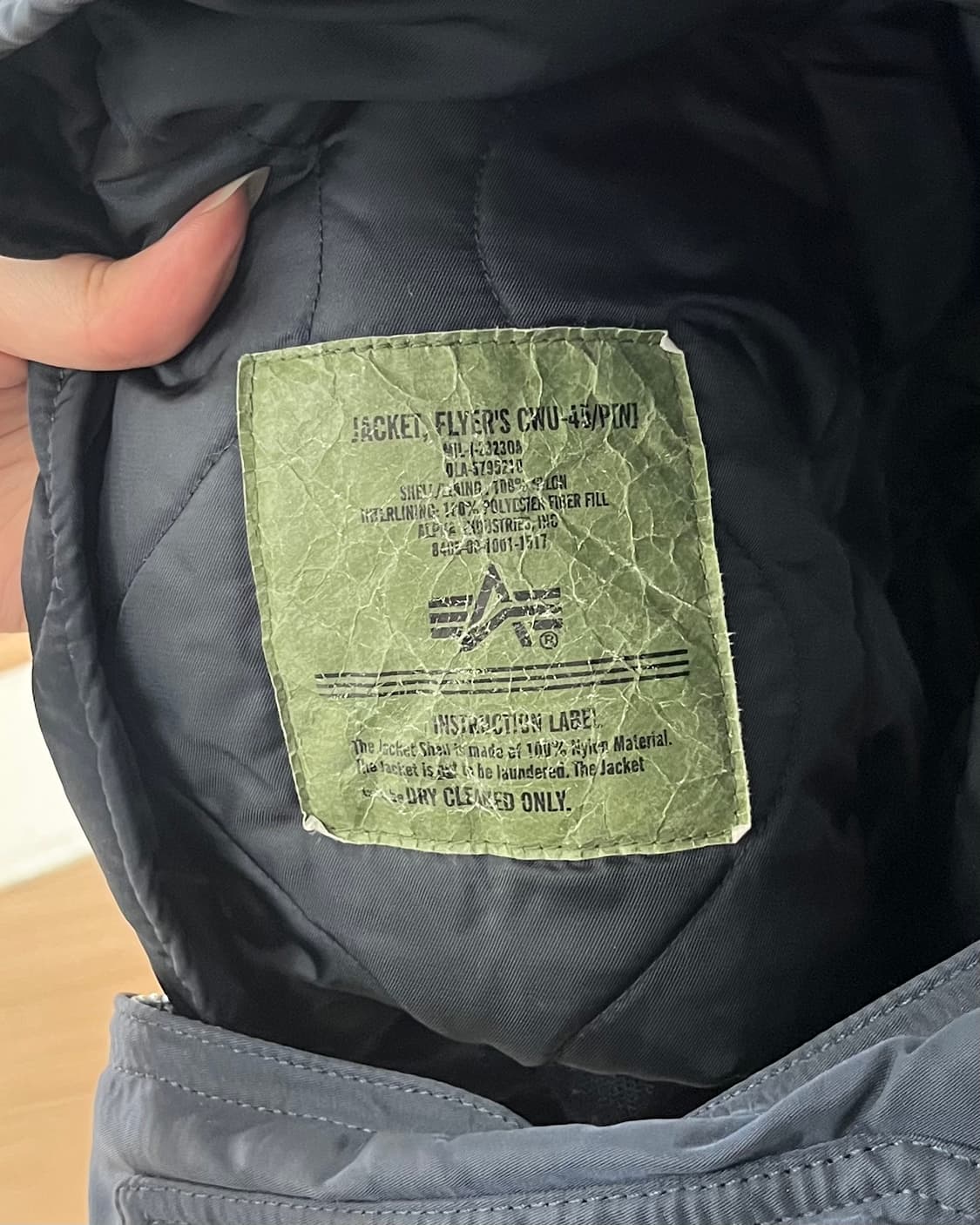 알파 인더스트리 네이비 cwu-45p 파일럿 자켓 상품이미지8