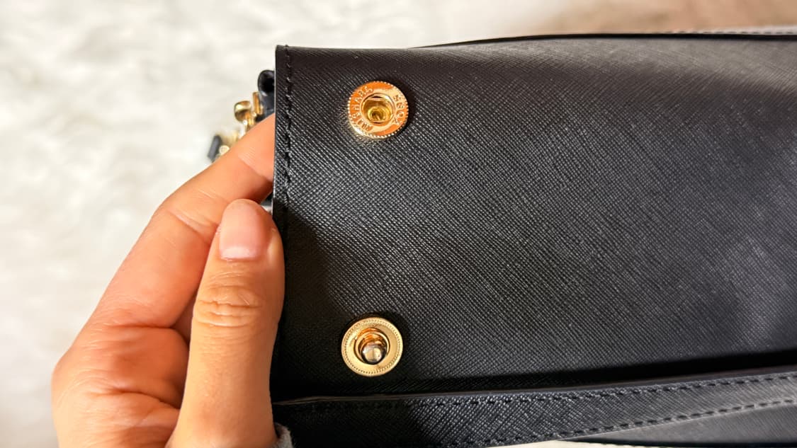 마이클코어스 사피아노 가죽 사첼백 판매합니다 상품이미지10