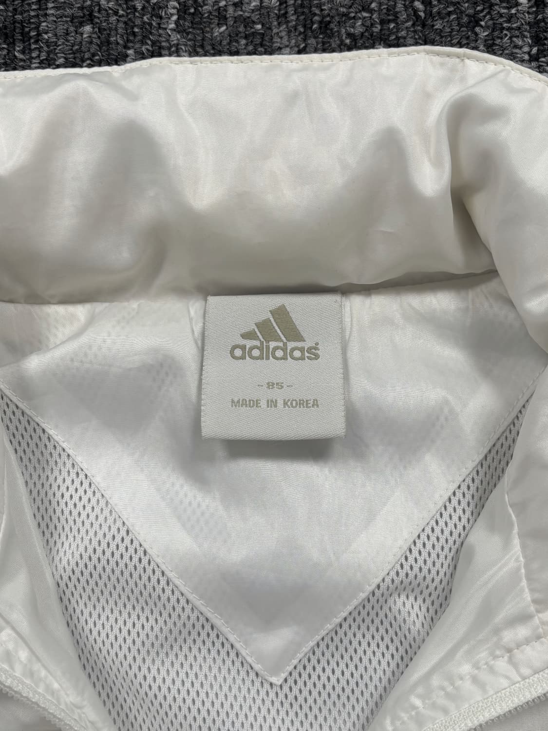 아디다스 화이트 바람막이 상품이미지7