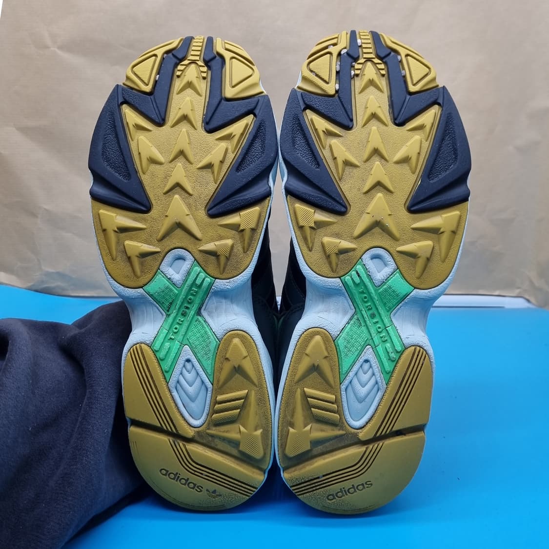 아디다스 영96 남성운동화270  상품이미지3