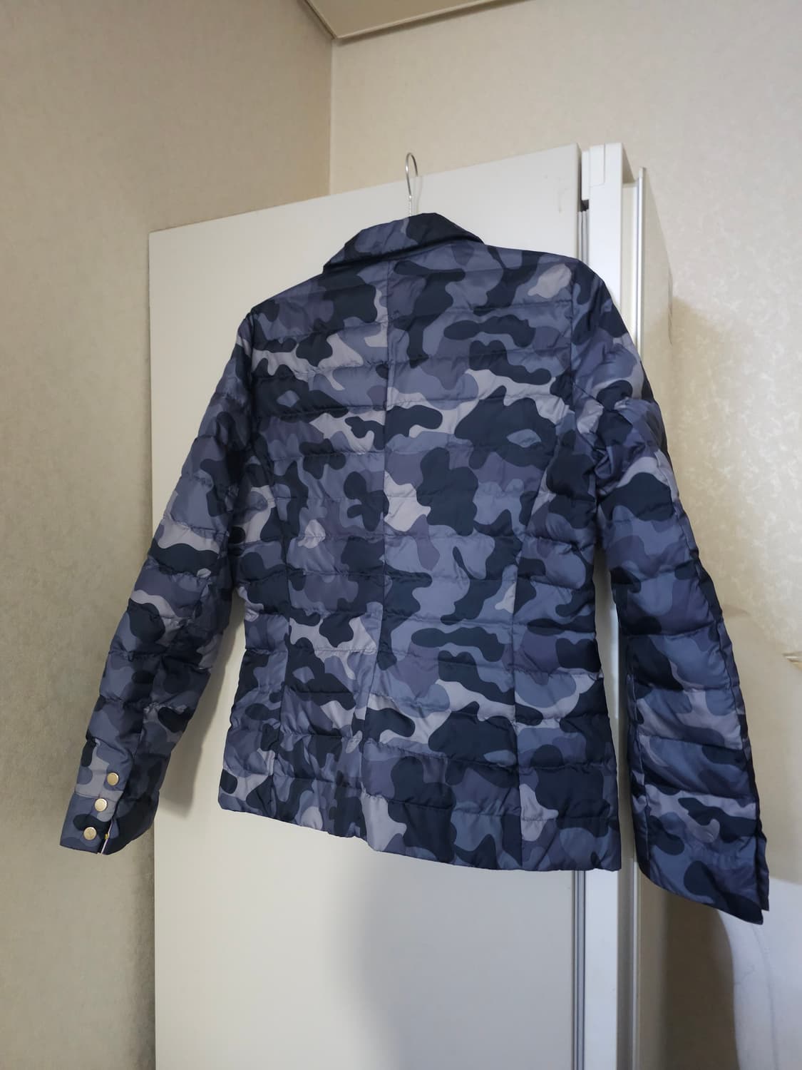 타미힐피거 카모 다운 패딩 자켓 상품이미지5