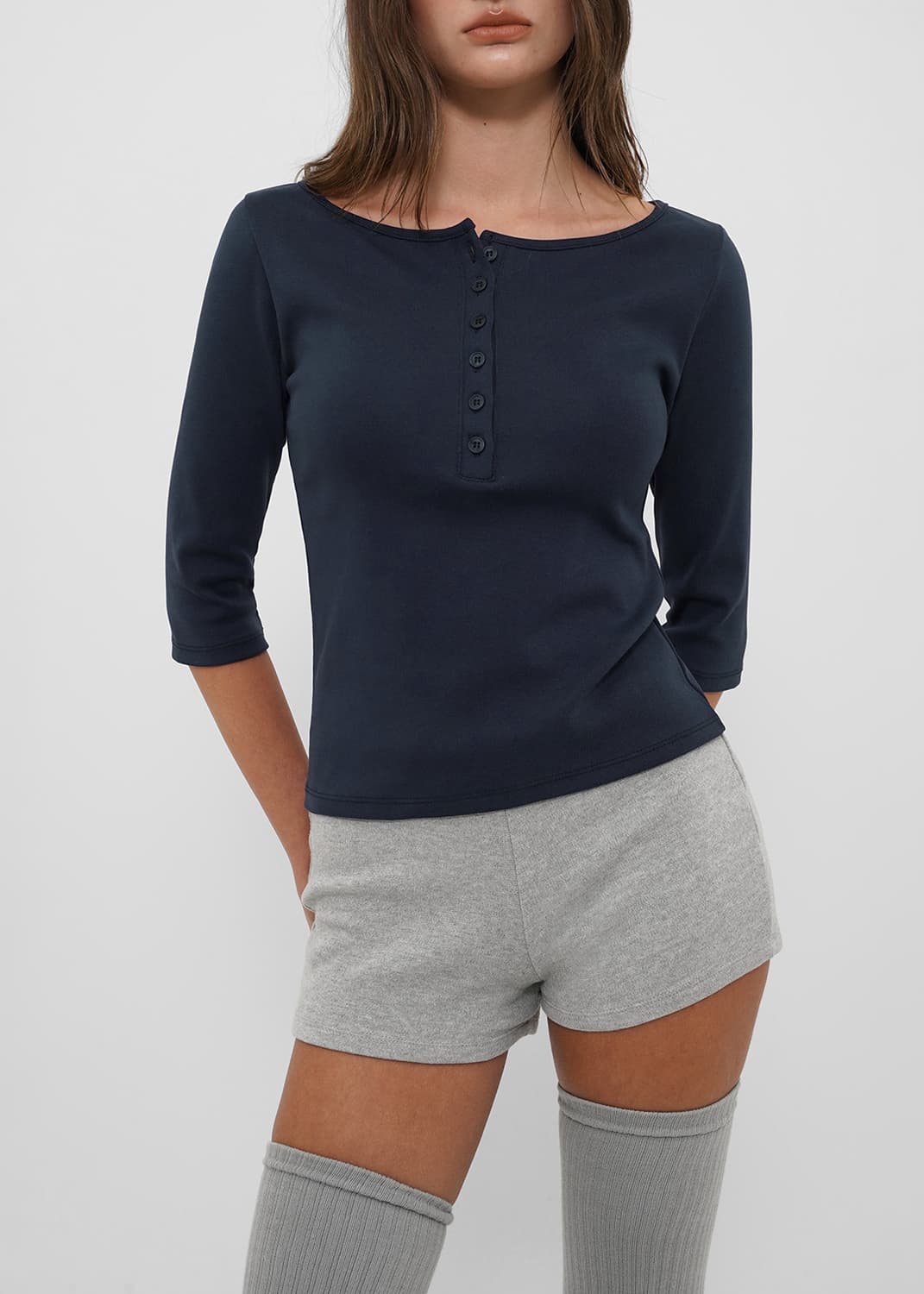 [새상품] 블랙업 텐션 스탠다드 헨리넥 7부티셔츠 상품이미지1