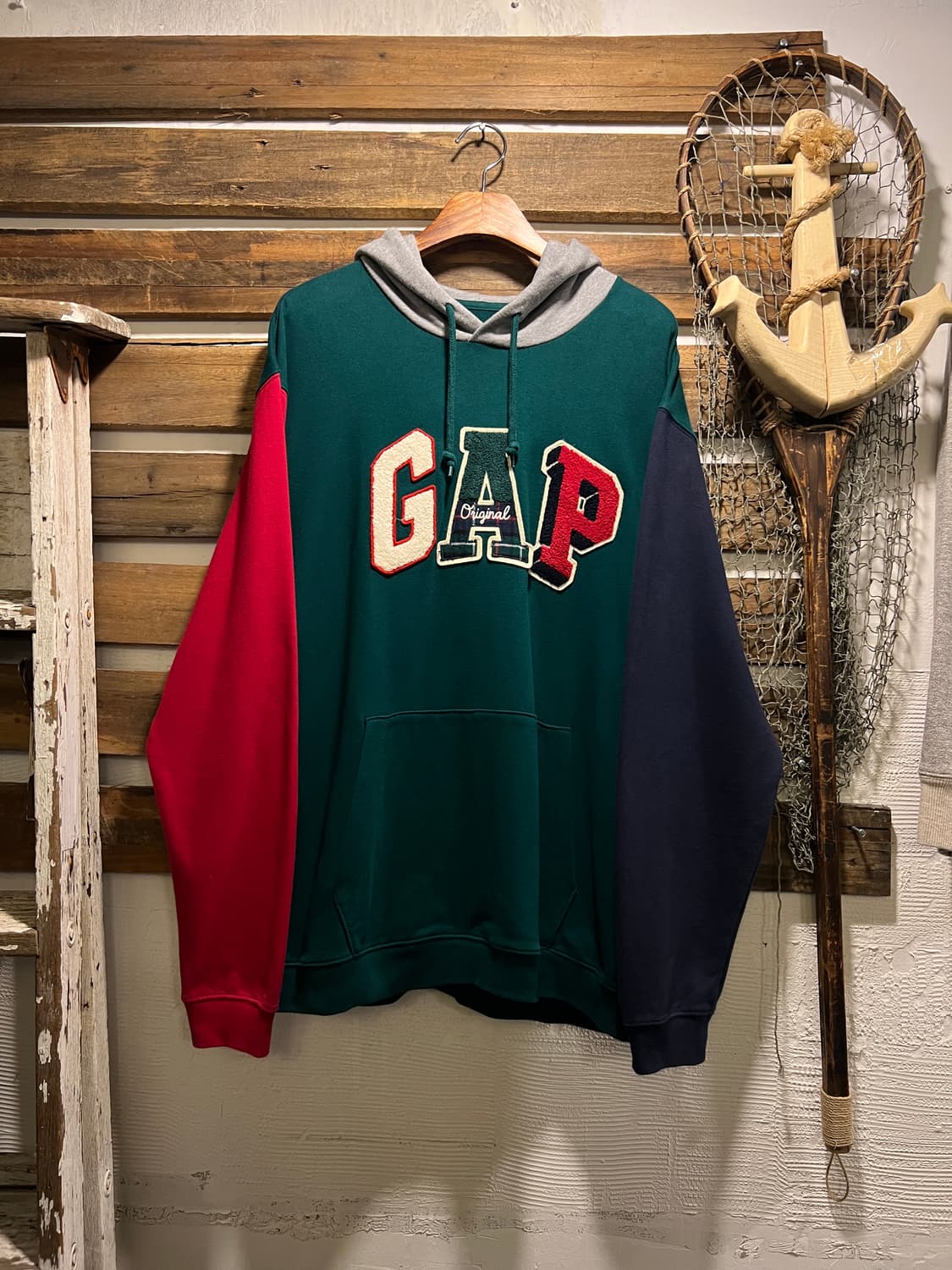 [L]GAP 갭 스펠아웃 패치 멀티컬러 후드 티셔츠 상품이미지2