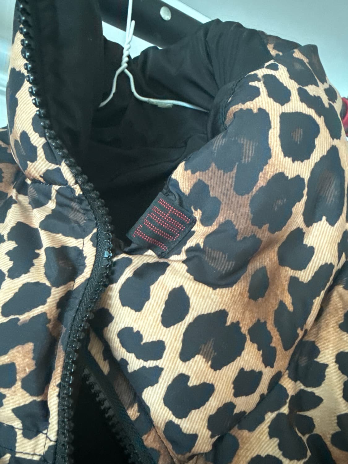 toh 티오에이치 레오파드 숏패딩 점퍼 상품이미지2