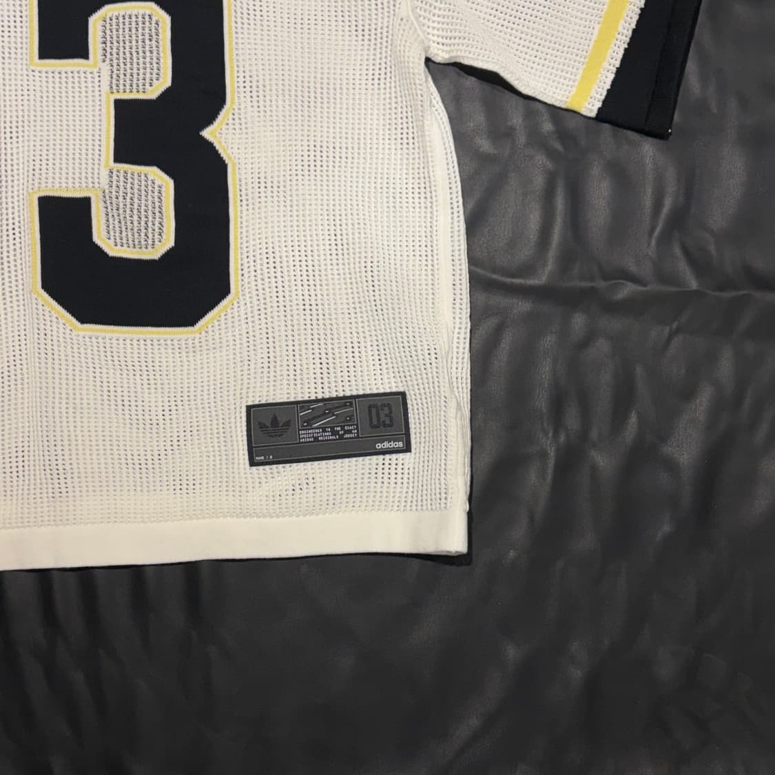 아디다스 03 넘버링 화이트 메쉬 반팔 상품이미지5